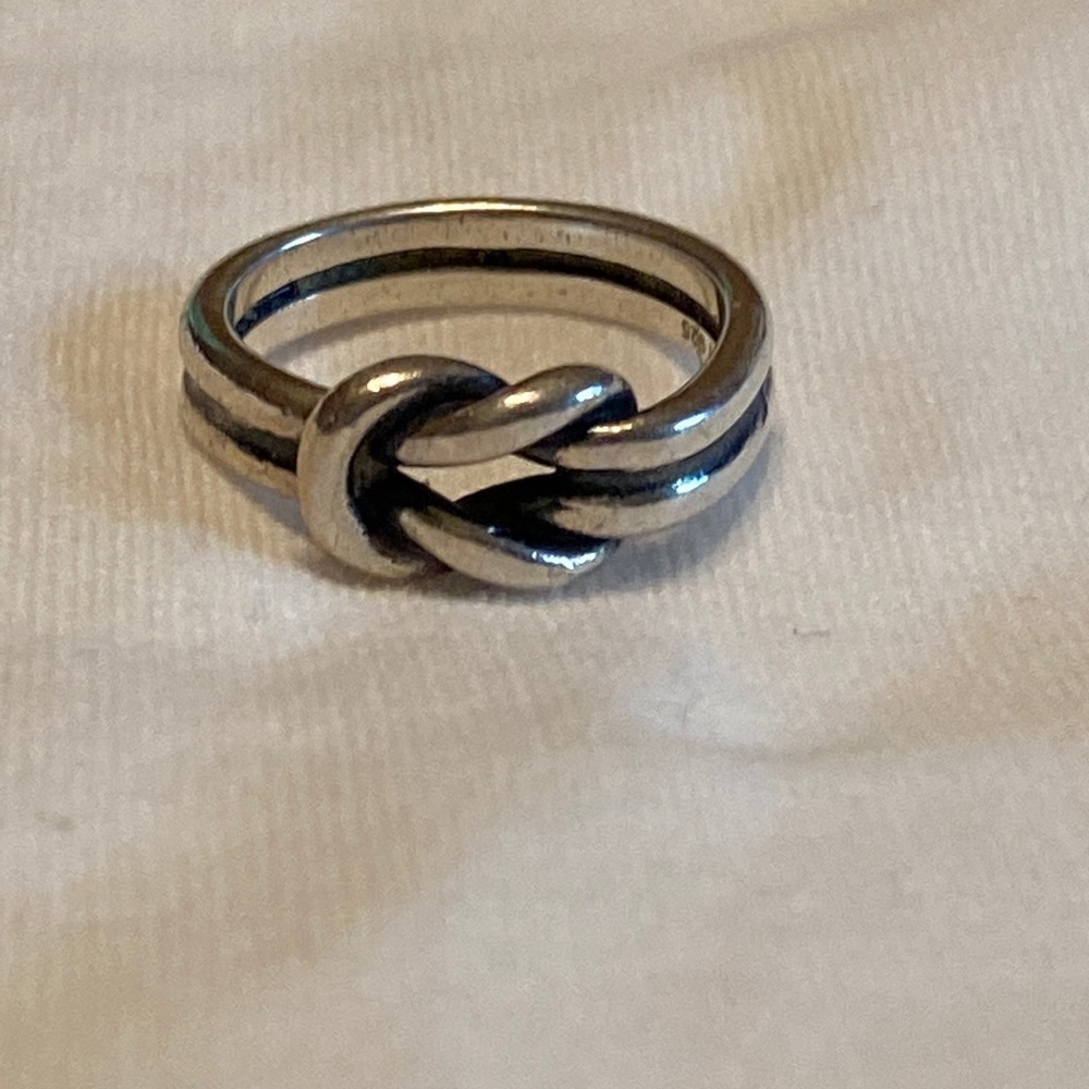 James Avery Lovers Knot ring